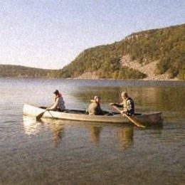canoeing.jpg